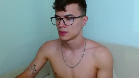 Snapshot of taurus4k chatting on December 2024 01:53:01 AM taurus4k online show from December 2024 01:53:01 AM