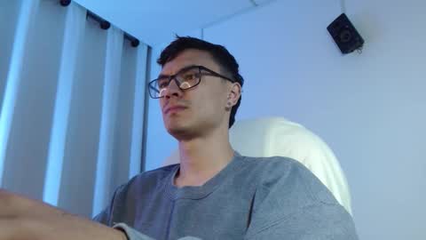 taurus4k online show from November 2025 07:58:01 AM