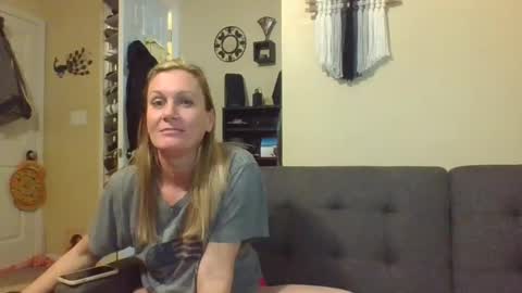 tawanda1980 online show from December 2024 04:02:02 AM