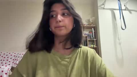 Snapshot of tawnyamartinek chatting on June 2026 07:10:01 AM Riza online show from June 2026 07:10:01 AM