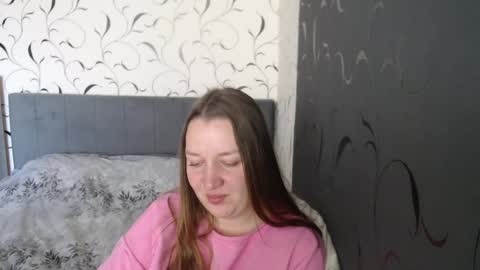 Snapshot of taxxxu chatting on May 2026 08:53:02 AM Diana online show from May 2026 08:53:02 AM