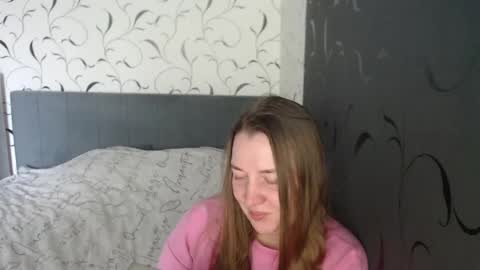 Snapshot of taxxxu chatting on May 2026 06:54:02 AM Diana online show from May 2026 06:54:02 AM