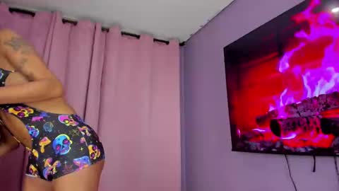 Snapshot of taybunny18 chatting on February 2025 05:58:02 AM   online show from February 2025 05:58:02 AM