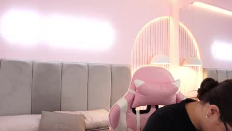 Teylor  Kim online show from January 2026 06:54:01 PM