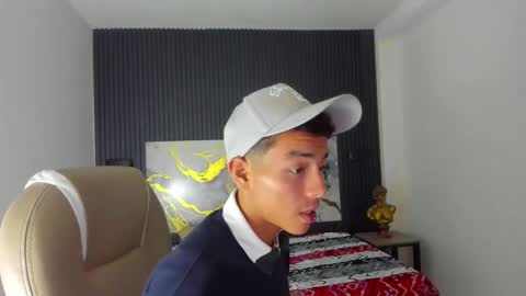 Snapshot of taylermiles chatting on December 2025 03:12:03 AM TAYLER online show from December 2025 03:12:03 AM