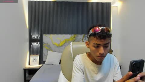 Snapshot of taylermiles chatting on January 2026 02:50:02 AM TAYLER online show from January 2026 02:50:02 AM