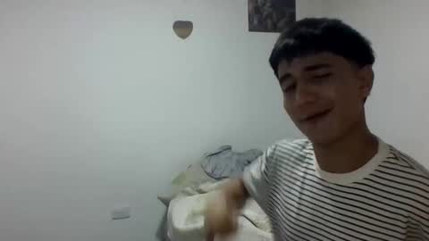 Snapshot of taylor1520 chatting on November 2025 12:53:01 AM taylor1520 online show from November 2025 12:53:01 AM