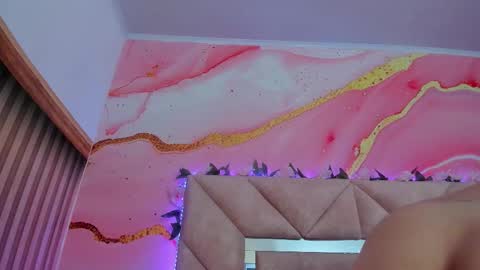 Sarah  online show from October 2025 06:59:01 PM