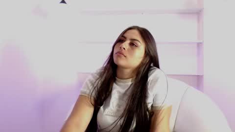 Taylor keice online show from December 2025 12:14:01 PM