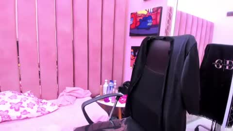 taylorbigass online show from July 2026 02:59:01 AM