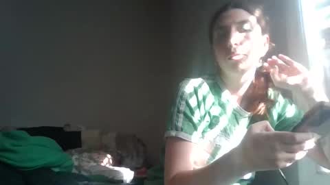 taylorslay online show from December 2025 06:04:02 PM