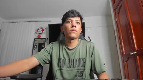 Snapshot of taylorsorf chatting on December 2024 11:32:01 PM taylorsorf online show from December 2024 11:32:01 PM