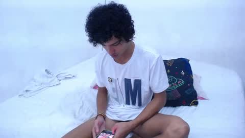 Tayron online show from December 2024 03:55:01 PM