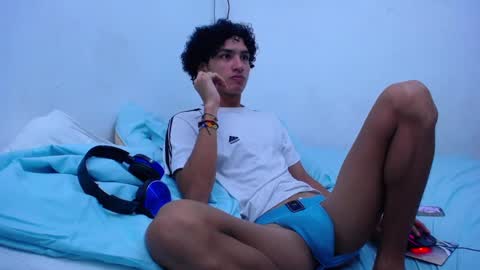 Tayron online show from January 2025 02:51:02 PM