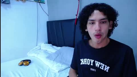 Tayron online show from September 2025 05:25:01 PM