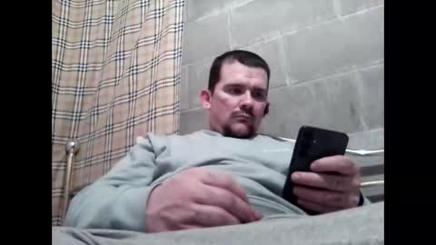 tbaxter95187 online show from April 2026 04:50:02 AM