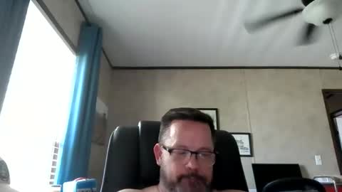 Snapshot of tdhawk87 chatting on April 2026 09:35:01 PM tdhawk87 online show from April 2026 09:35:01 PM