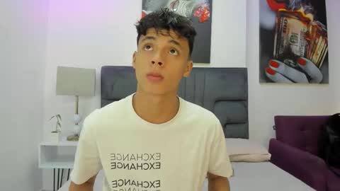 Team Twinks online show from November 2025 11:21:01 AM