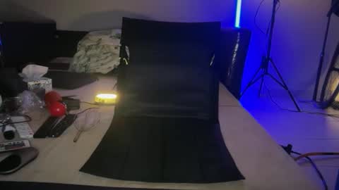 teddy_bananaaa online show from March 2026 02:50:02 AM