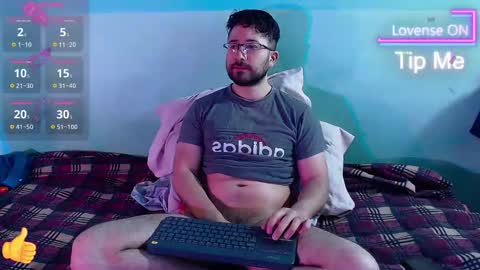 Snapshot of teddy_foster chatting on February 2026 01:22:01 PM teddy_foster online show from February 2026 01:22:01 PM