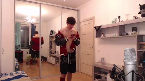 Snapshot of teddy_mode chatting on December 2024 01:34:02 PM Teddy online show from December 2024 01:34:02 PM