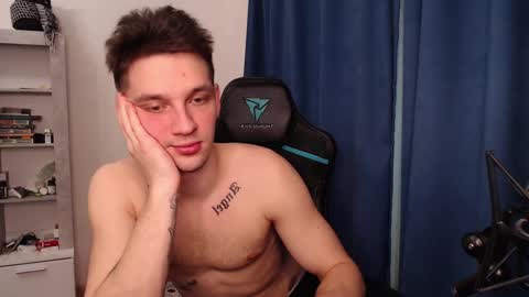 Snapshot of teddy_mode chatting on February 2025 06:54:01 AM Teddy online show from February 2025 06:54:01 AM