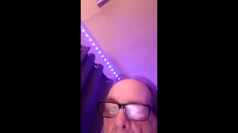 Snapshot of tedestep2 chatting on April 2026 07:11:02 AM tedestep2 online show from April 2026 07:11:02 AM