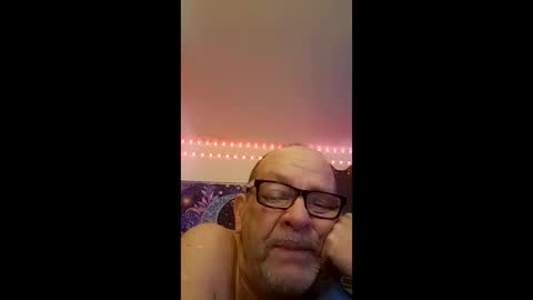 Snapshot of tedestep2 chatting on May 2026 06:38:02 PM tedestep2 online show from May 2026 06:38:02 PM