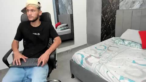 Tedy online show from March 2026 08:38:01 PM