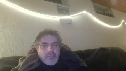 Peter online show from December 2025 06:39:01 PM