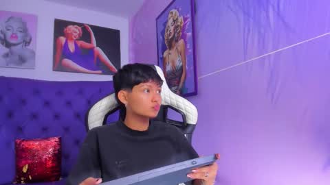 Snapshot of tefi_meow chatting on September 2025 11:21:02 AM Stefani  online show from September 2025 11:21:02 AM