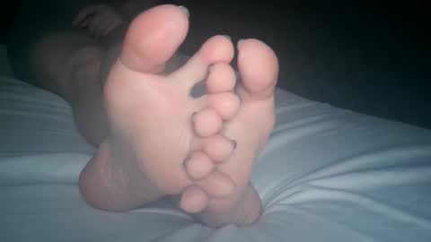 Viv West online show from November 2025 04:25:02 AM