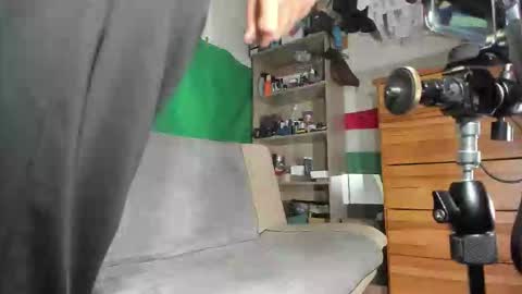 Virg Lszl online show from September 2025 12:21:02 PM