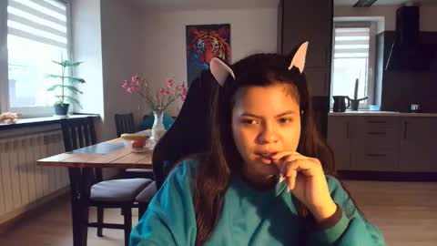 Snapshot of tell_me_goddess chatting on November 2025 09:19:02 AM Amazing SALOME online show from November 2025 09:19:02 AM