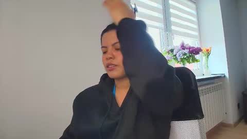 Snapshot of tell_me_goddess chatting on May 2026 08:32:02 AM Amazing SALOME online show from May 2026 08:32:02 AM