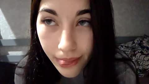 Alice online show from December 2025 05:17:02 AM