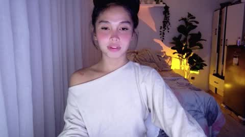 temptessa20 online show from November 2025 02:17:01 PM