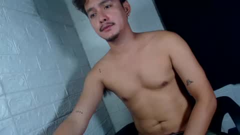 Snapshot of tempting_jon chatting on February 2026 08:13:01 AM tempting_jon online show from February 2026 08:13:01 AM