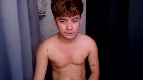 Snapshot of tempting_jon chatting on July 2026 07:44:01 AM tempting_jon online show from July 2026 07:44:01 AM