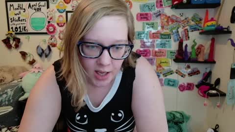 Snapshot of ten_tickle_pixie chatting on April 2026 10:14:02 PM Pixie and Tentacle Overlord online show from April 2026 10:14:02 PM