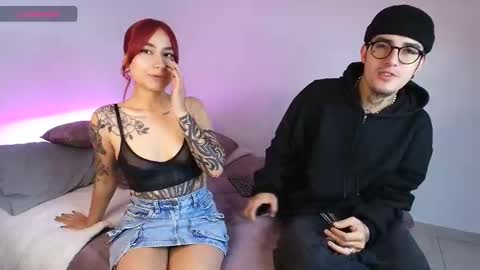 tender_dust online show from November 2025 01:11:01 AM