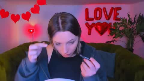 Snapshot of tendermeow chatting on February 2026 01:38:02 PM Lisa online show from February 2026 01:38:02 PM