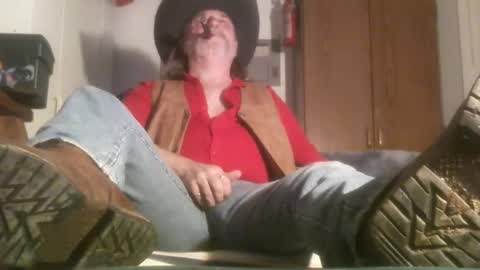 Snapshot of tennredneck chatting on March 2025 03:56:01 AM Tennredneck online show from March 2025 03:56:01 AM