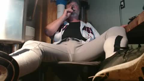 Tennredneck online show from April 2026 02:04:02 AM