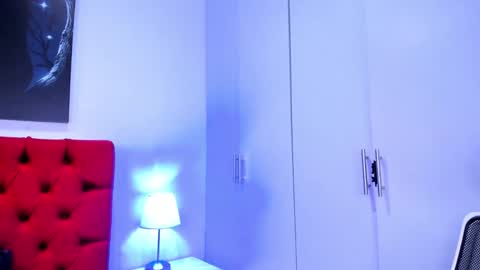 Snapshot of teresa_moon chatting on January 2025 01:53:02 AM TERESA Give me a good rating if you enjoy my show online show from January 2025 01:53:02 AM