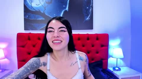 Snapshot of teresa_moon chatting on February 2025 10:53:02 PM TERESA Give me a good rating if you enjoy my show online show from February 2025 10:53:02 PM