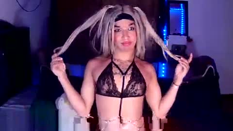 terra sunligth  indepent model online show from September 2025 11:26:01 PM