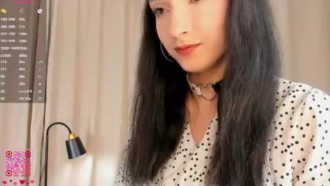 Caroline online show from June 2026 06:20:01 PM