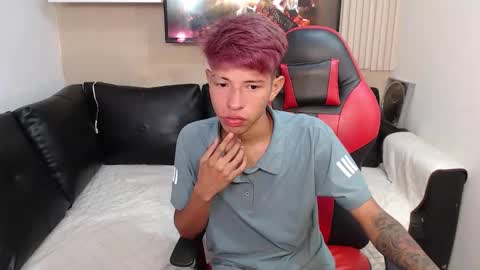 Snapshot of tessachains chatting on November 2025 02:28:01 AM tessachains online show from November 2025 02:28:01 AM