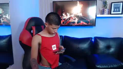 Snapshot of tessachains chatting on December 2025 04:34:02 PM tessachains online show from December 2025 04:34:02 PM